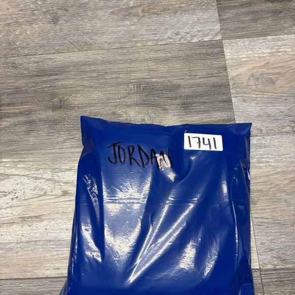 Air Jordan Jumpman Logo Black Red Boys XL Athletic Pull On Basketball Shorts EUC - Picture 8 of 11